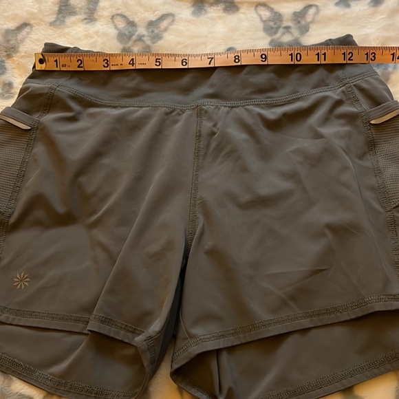 Athleta Girl shorts in grey. Size XL/14 - Picture 7 of 7